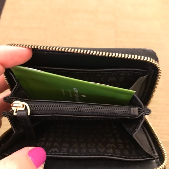 NWT Kate spade furry wallet - Picture 4 of 5